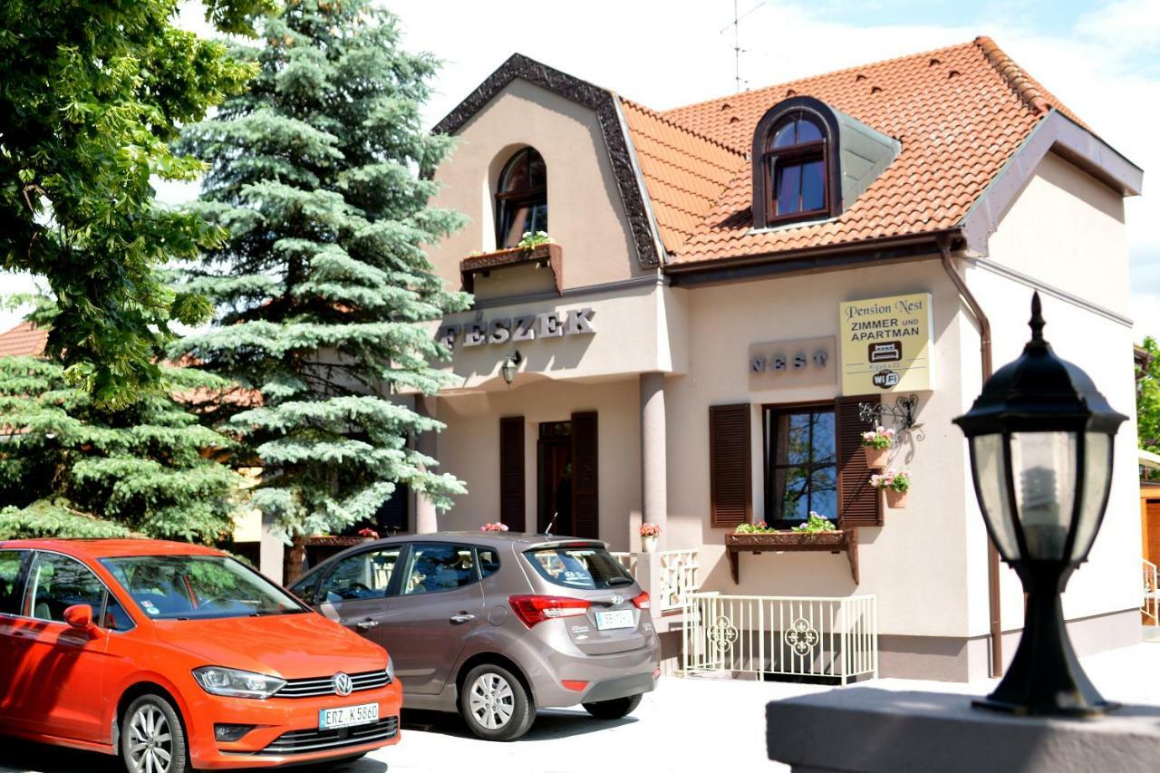 Feszek Fogado - Pension Nest Bed & Breakfast Mosonmagyaróvár Екстериор снимка